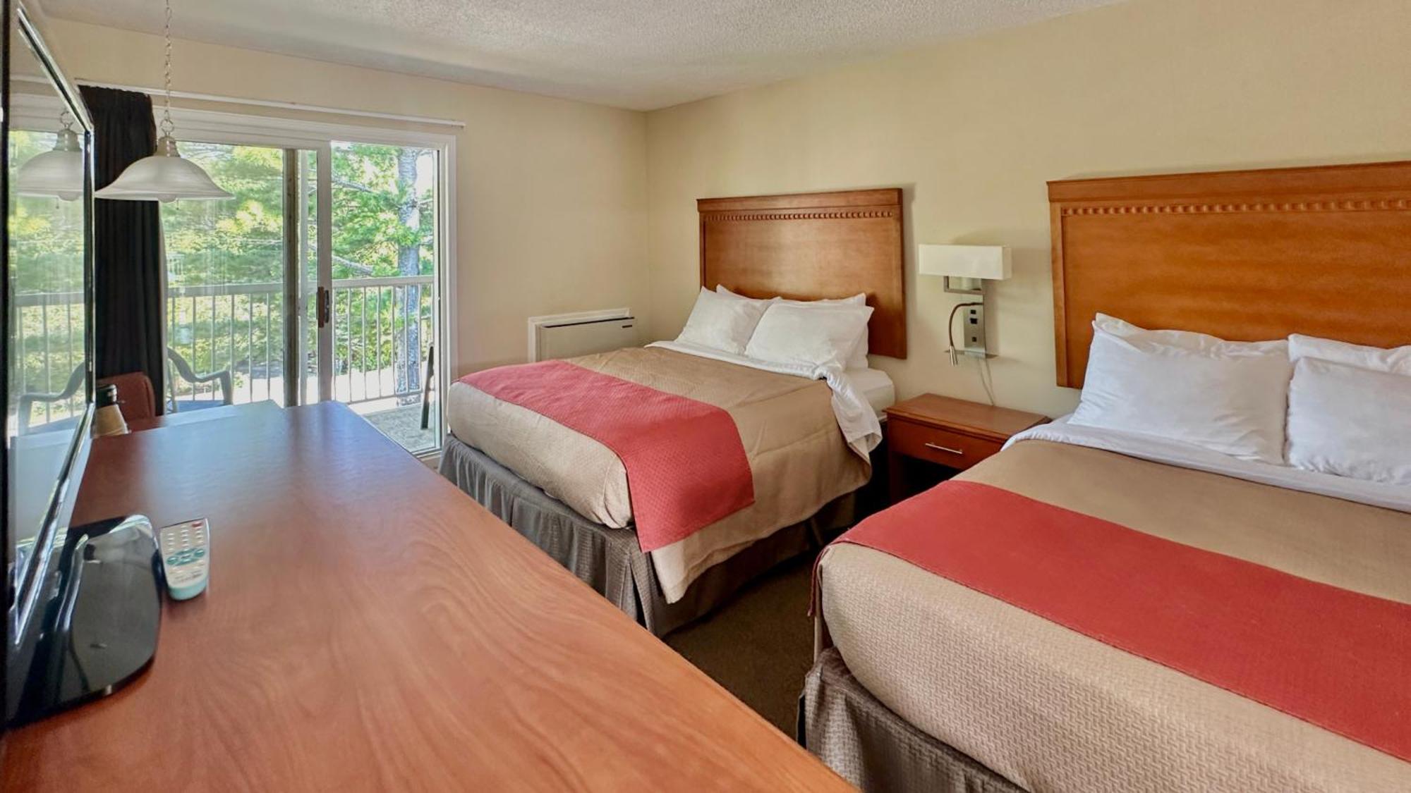 Bruce Anchor Motel, Cottages, Villas&Cabins Tobermory Esterno foto